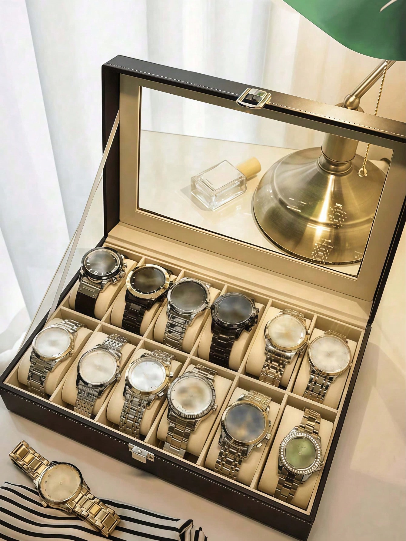 Leather Watch Box with Lock, L - đánh giá và giá Women Accessories Box